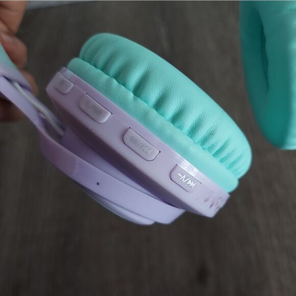 Riwbox CT-7 Cat Ear Bluetooth Headphones, LED Light Up Bluetooth Wireless - Picture 4 of 8